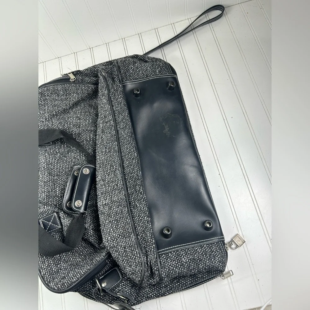 Jaguar Gray Tweeked Weekender Unisex Travel Duffle Bag w Key Chain